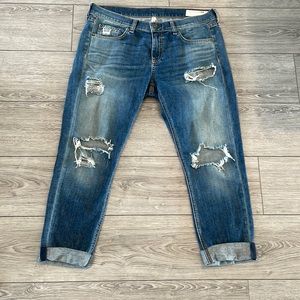 EC Rag & Bone Distressed Dre Capri Jeans with rolled / raw hem - Size 29